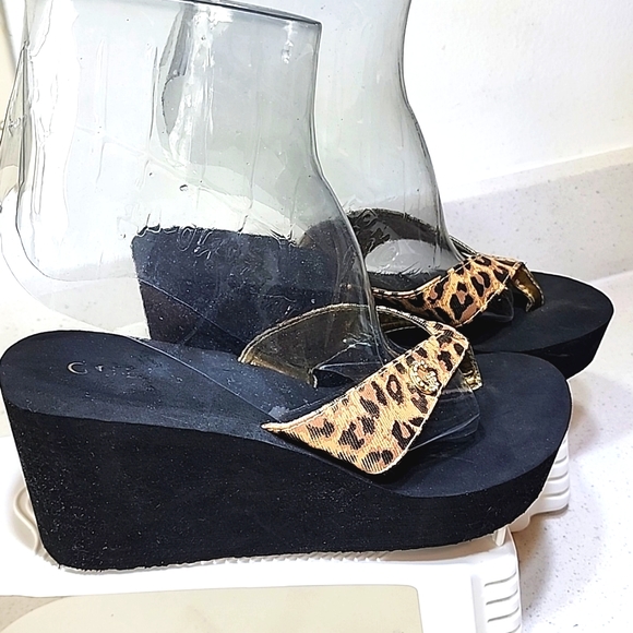 Guess Platform Sandals Size 8 - Picture 2 of 6